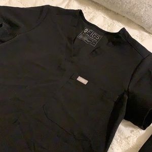 FIGS Catarina Scrub Top